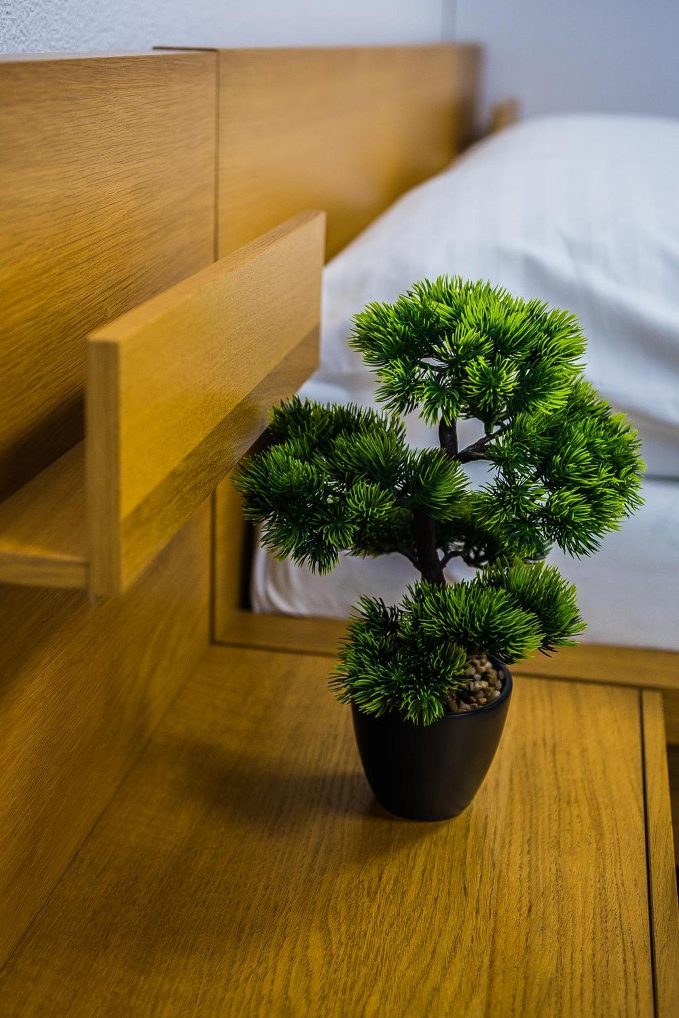 Aerocafe Hotel Partizanske Ngoại thất bức ảnh